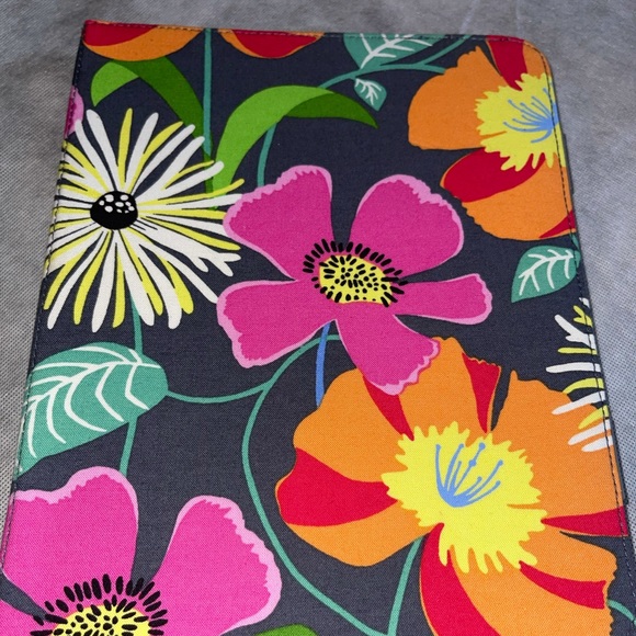 Vera Bradley *Clare Jazzy Blooms* Pattern Set of 8 (Multi-Colored) - Picture 11 of 16